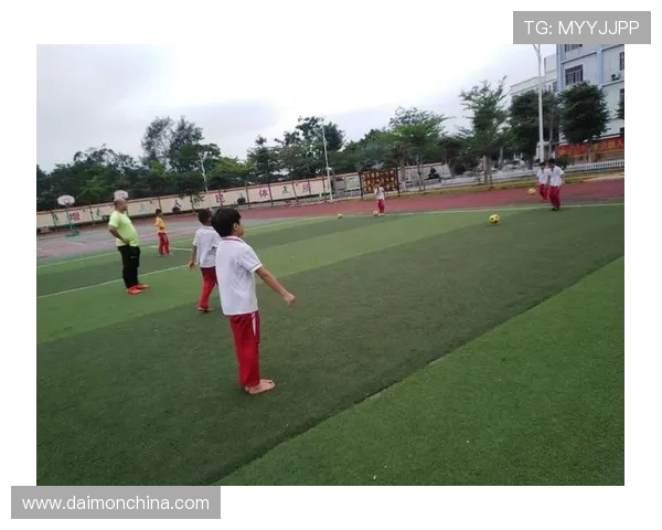 足球训练中的战术演练与应变能力